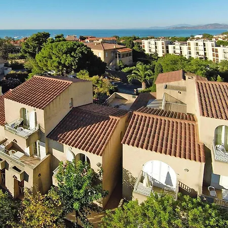 Apartment In Ile Rousse Near Bodri Beach, Cleaning Included *