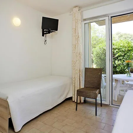Apartment In Ile Rousse Near Bodri Beach, Cleaning Included