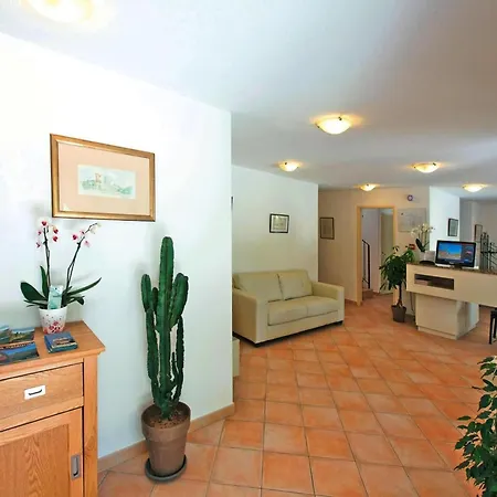 Appartamento Apartment In Ile Rousse Near Bodri Beach, Cleaning Included *
